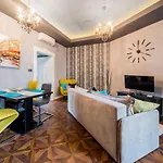 A43 Apartment