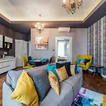 A43 Apartment