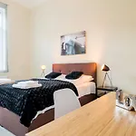 K11 Exclusive Apartment At Szimpla