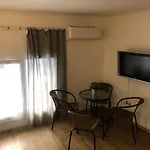 Apartman Voeroesmarty