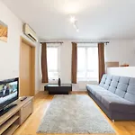 Hollo Apartments