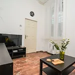 Timeless Apartment With Free Private Parking