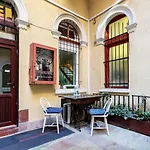 Iris Central Apartment In A Pedestrian Zone