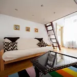 A57 Akacfa Apartment