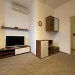 Koren Family Apartment