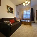 Koren Family Apartment