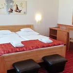 Diana Club Hotel