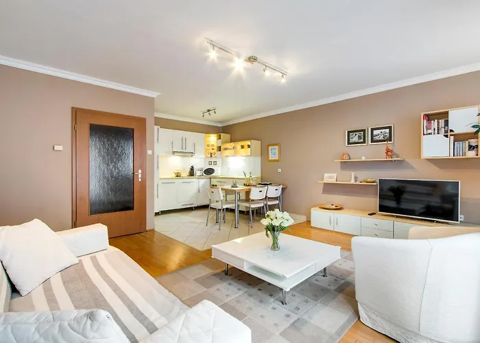 Viola - Newly Furnished With Free Garage!