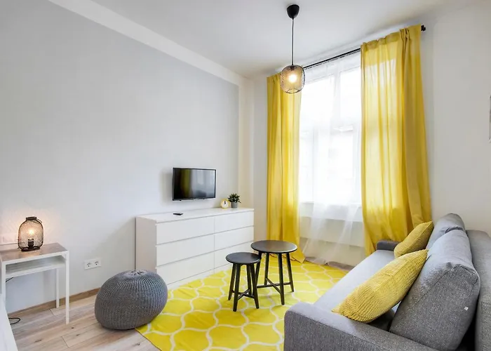 Rozsa Apartments