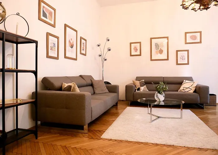 Contemporary City Apartment Vaci Utca