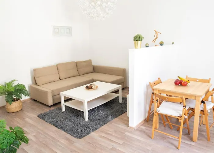 N28 Condo Apartment Next To Andrassy.