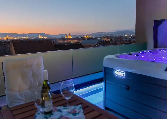 Centropolitan Penthouse #Jacuzzi #Freeparking