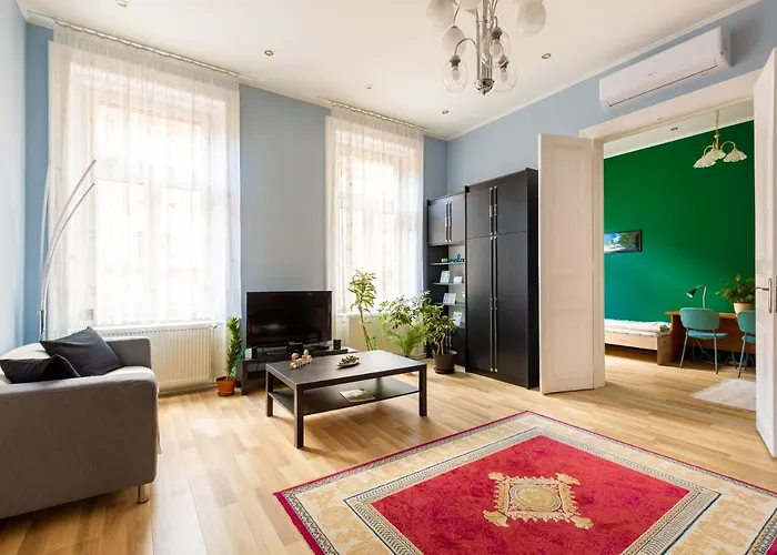 F24 Ferenc Apartment