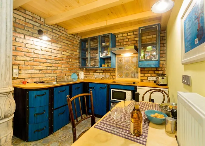 Artistic Apartment