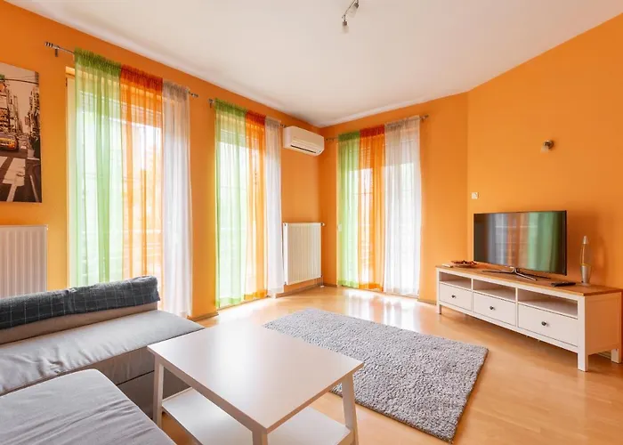 M36 Mester Apartment