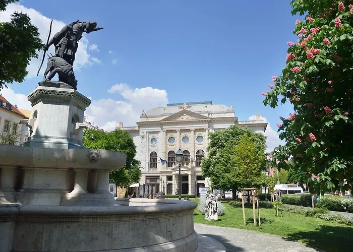 Fresh And Personal Near Buda Castle