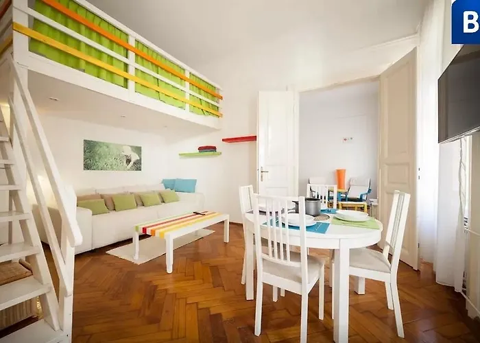 Jokai Apartment