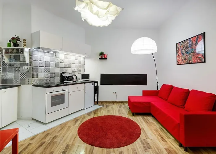 Julie\'S Flat