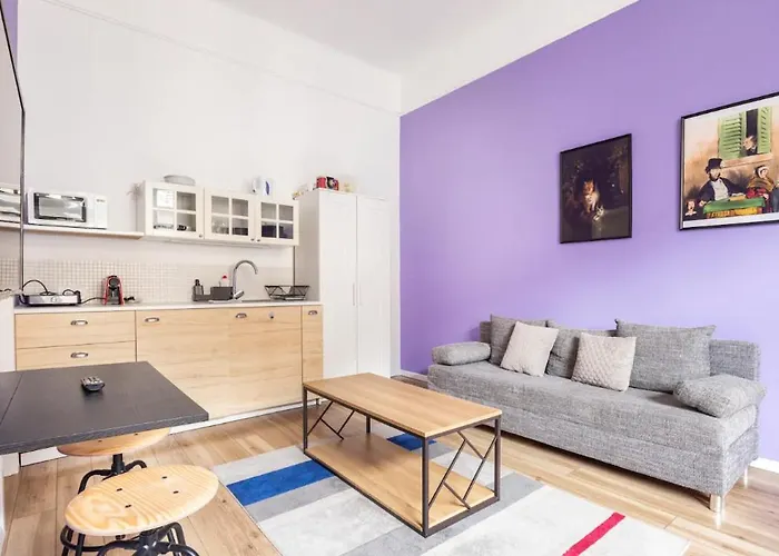 Stylish Purple Suite In Heart Of Budapest