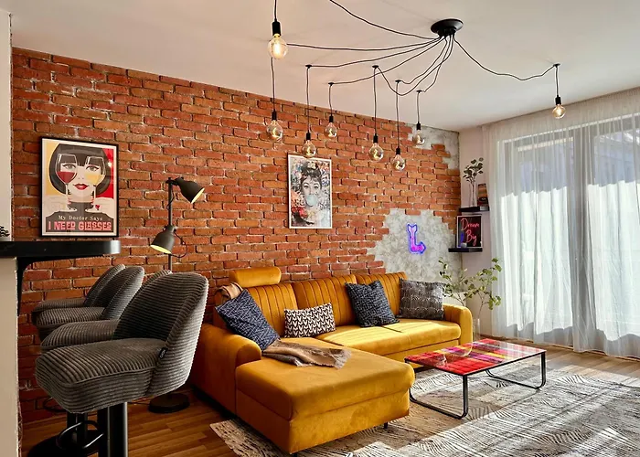 Vinyl Gozsdu Apartments