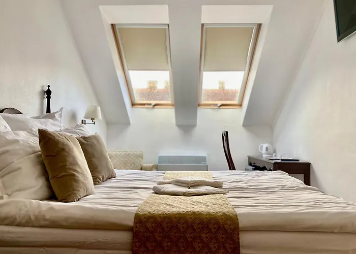 Opera16 Guestrooms