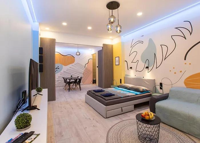 Centre Point Apartment