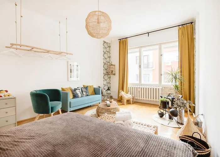 Chic Flat In Heritage Area Near The City Center
