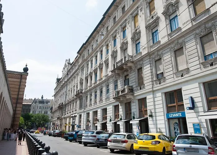 Central Nest Apartment Synagogue