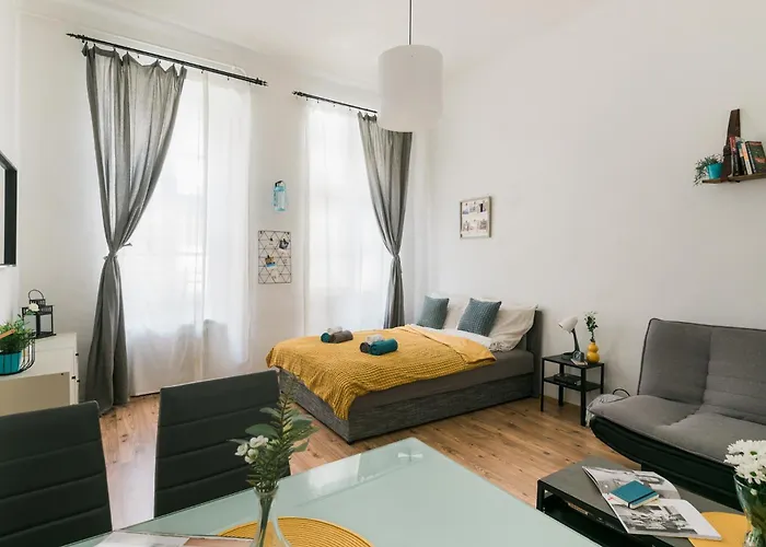 Tkr- Homes