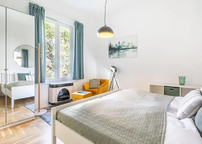 Lovely & Cozy Home With A C