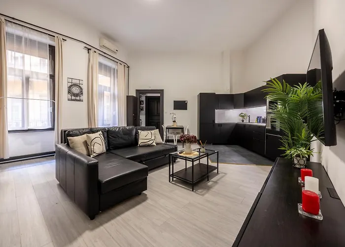 Central Bp Superior Apartment With 2Bedrm, 2Bathroom