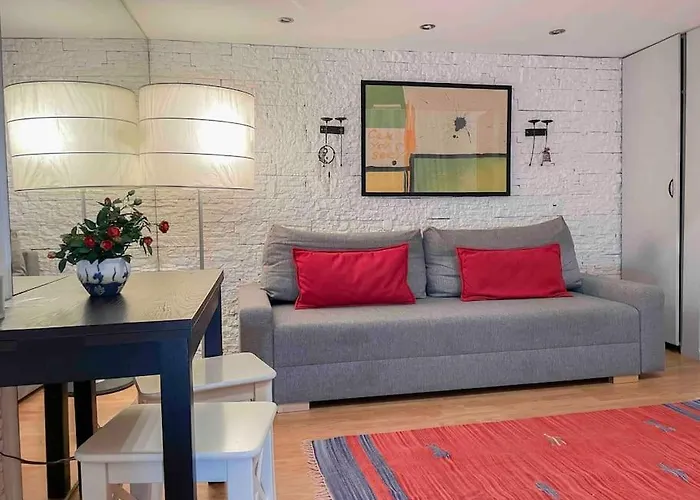 B15 Downtown Cosy Apartment