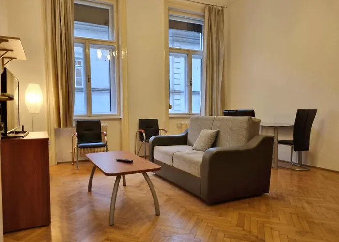 Budapest Apartment Close To New York Palace