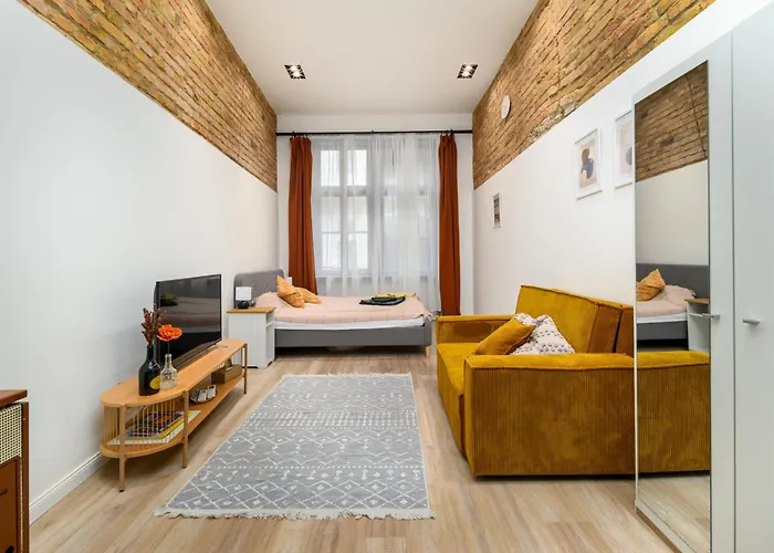 Downtown Apartment 2 Minutes From Opera House