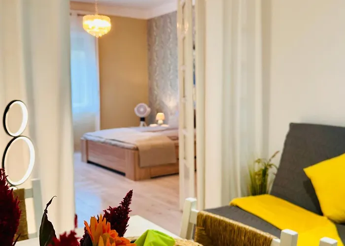 Central Comfort Oasis - District 9