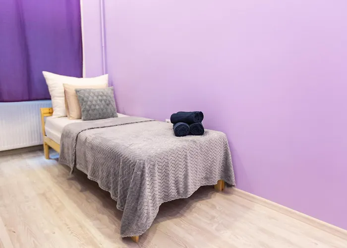 Diamond Lux - 4 Bedrooms 2 Bathrooms
