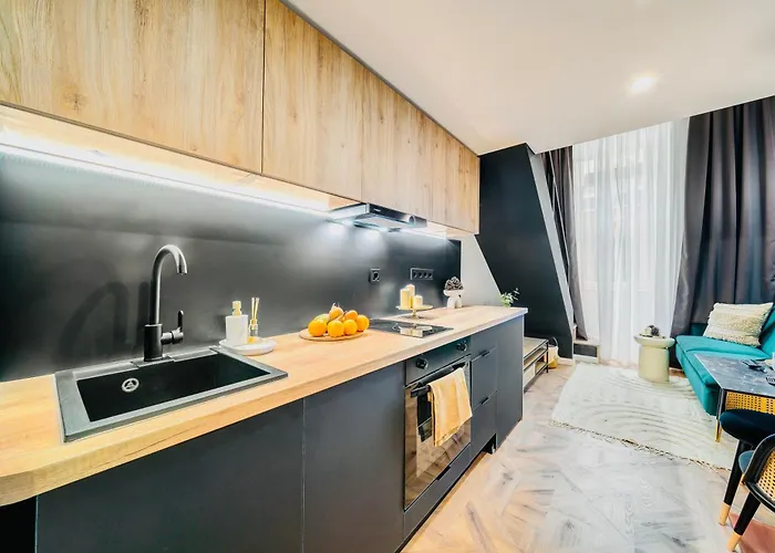Central Luxe Studio