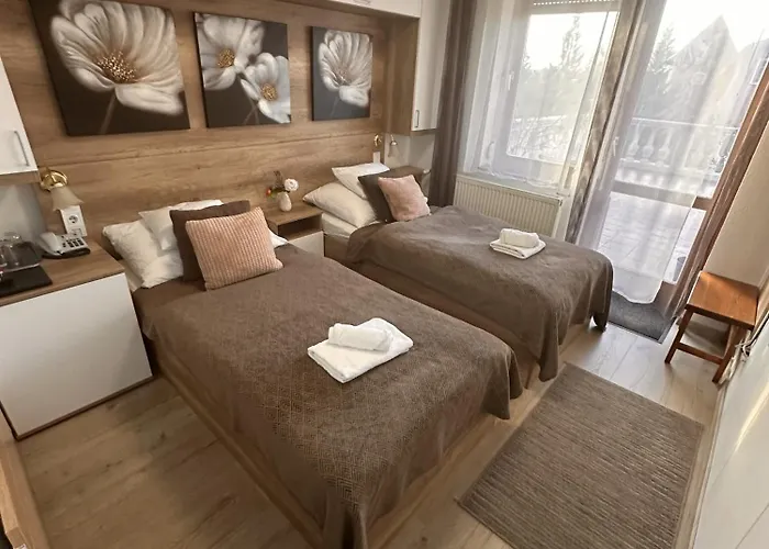 Le Rose Hotel
