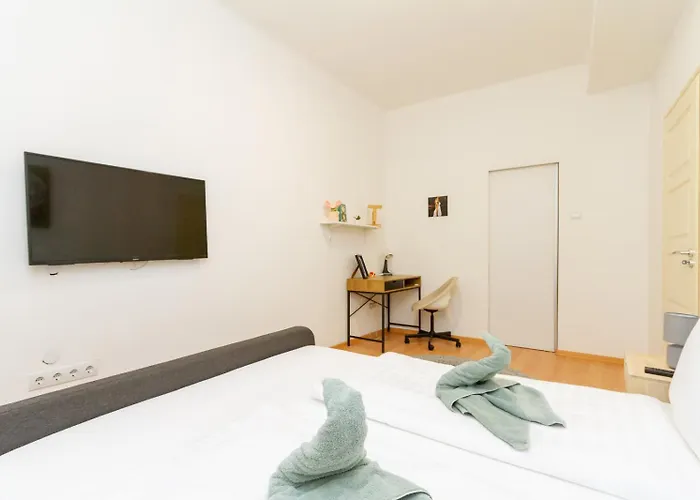 Supercentral Molnar 4 Stay By Nw