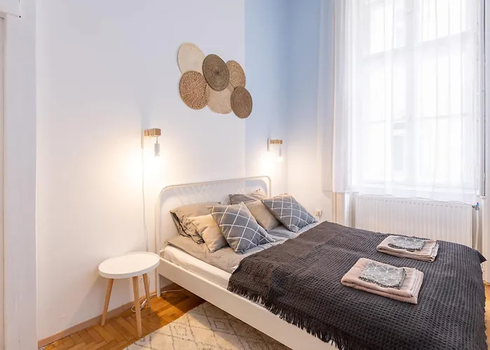 Ultra Central - Comfy Home