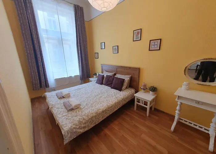 Astoria Central Home