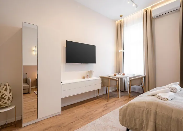 Akacfa 43 Heritage Apartment - Best Location By Bqa