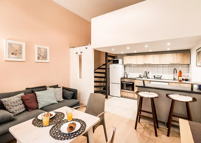 Bpr Paulay Cozy Apartment