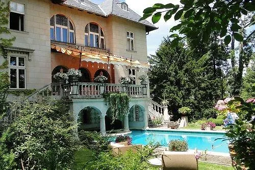 The Writer\'S Villa