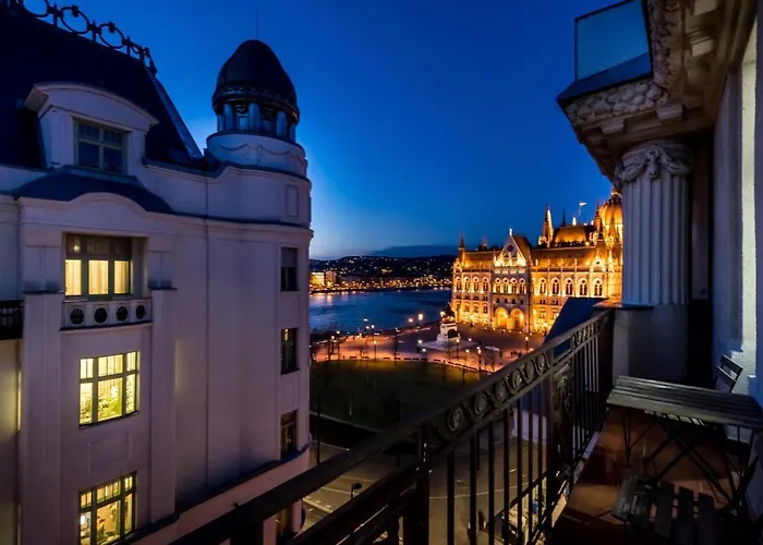 Breathless View Parliament 2 Luxury Suites With Terrace Free Parking Reservation Needed