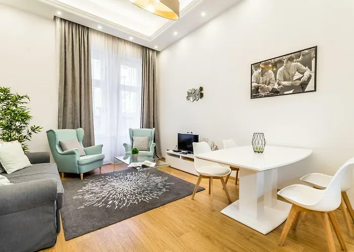 Hello Downtown Apartment - Movie