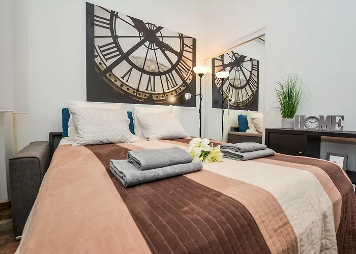 Timeless Apartment With Free Private Parking