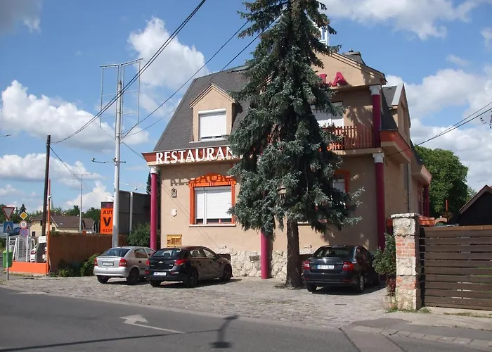 Attila hotel y restaurante