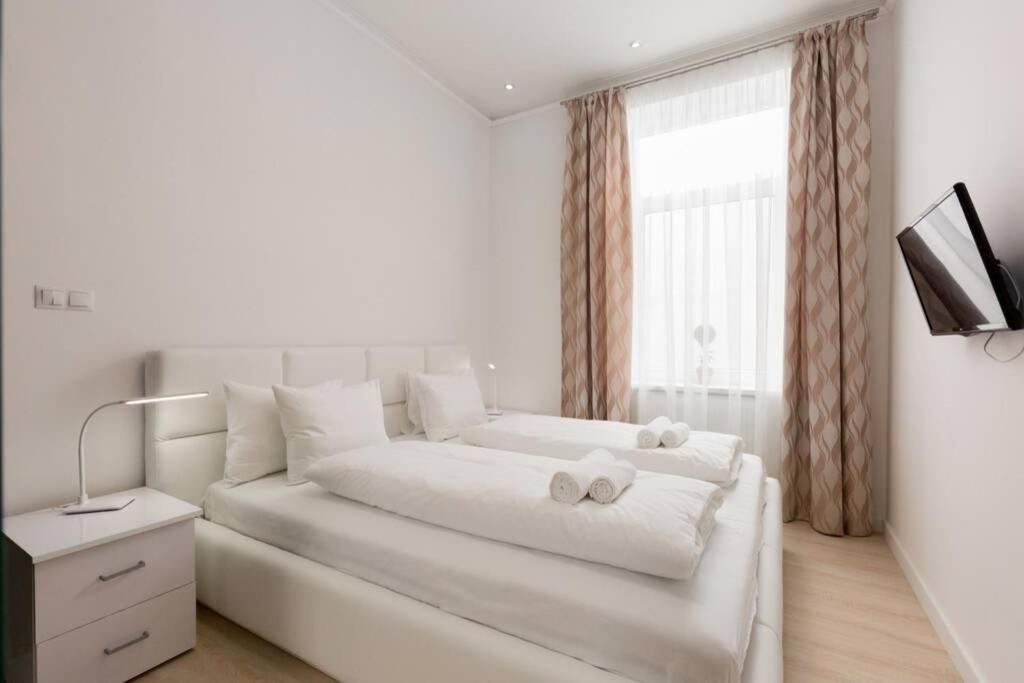 Apartamento Eiffel Palace Luxury Dream 1 *