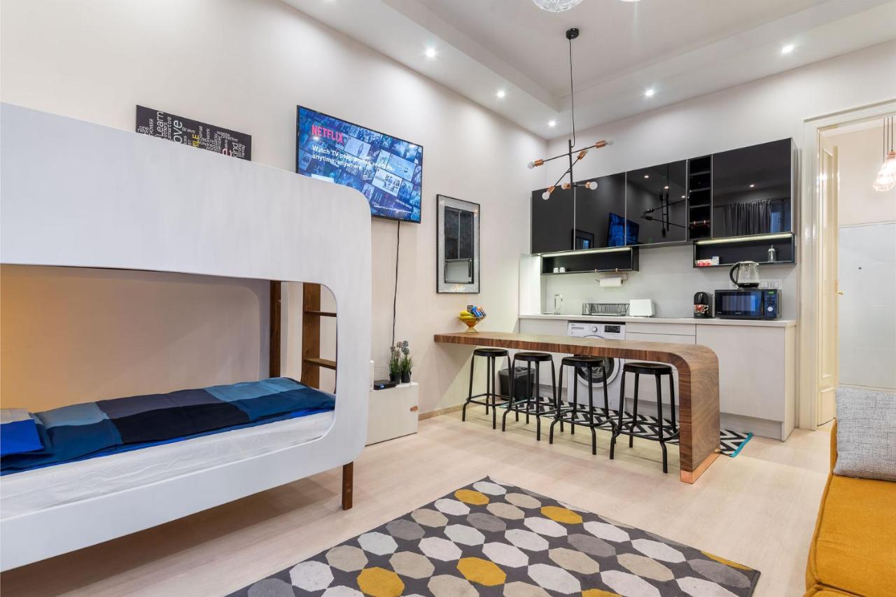 Economy Downtown Design - Free Parking - Balcony - Super Puplic Transport - Ac Appartement Budapest